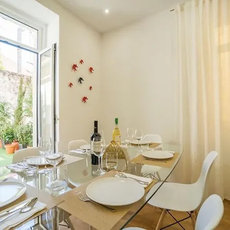 Apartment Lapa Flat W/ Patio
